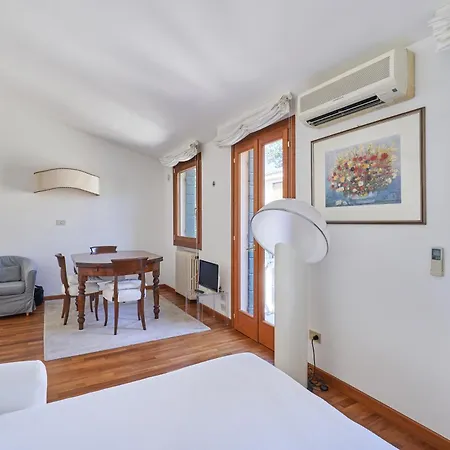 Daire Casa Ambra La Tranquillita In Centro Citta