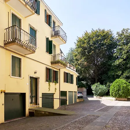 Casa Ambra La Tranquillita In Centro Citta Apartamento