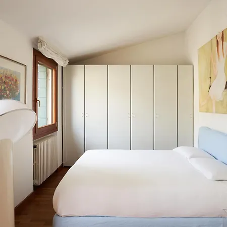 Casa Ambra La Tranquillita In Centro Citta Апартаменты *